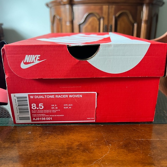 Nike Dualtone Racer Woven Women’s 8.5 NIB - Picture 11 of 11